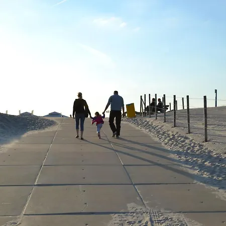 In Dunes With Nautical Charm Holiday home